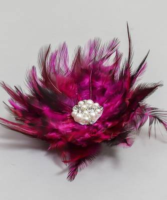 Pink pearl feather hair clip 2