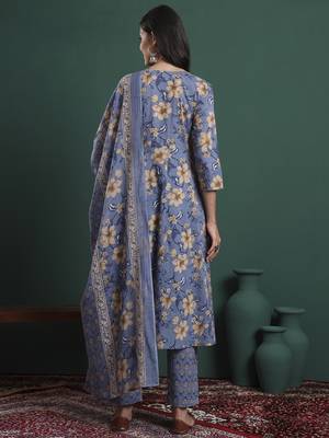 blue floral print maternity a-line kurta trouser dupatta set 3