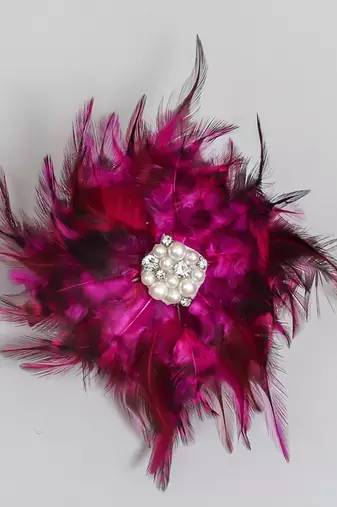 Pink pearl feather hair clip