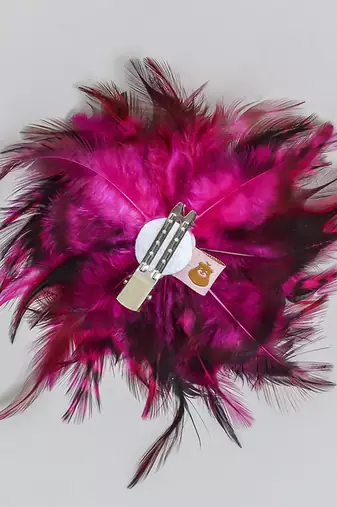 Pink pearl feather hair clip