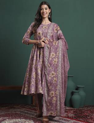 yellow floral print maternity a-line kurta trouser dupatta set 1
