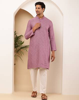 Men purple embroidered kurta with white pyjama set 1