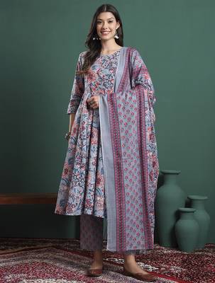 grey floral print maternity a-line kurta trouser dupatta set 1