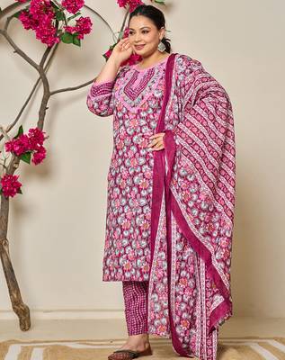 burgundy and grey cotton floral print lace work plus size kurta pants dupatta set 1