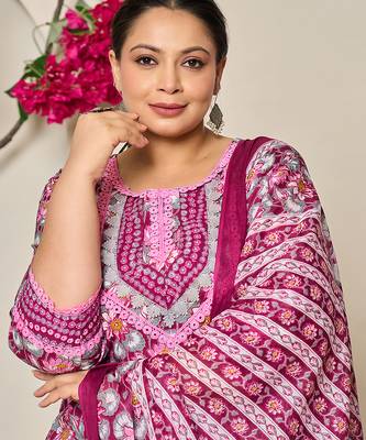 burgundy and grey cotton floral print lace work plus size kurta pants dupatta set 5