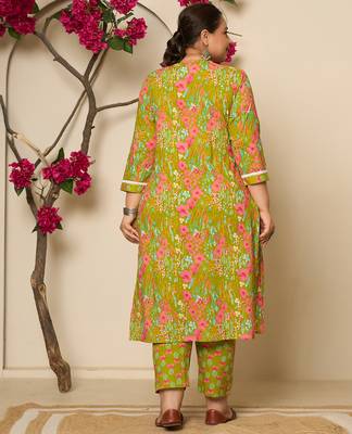 green floral print straight plus size kurta trouser dupatta set 3