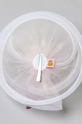 White net pearl fascinator