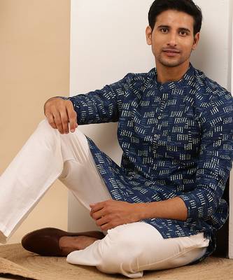 Men   s navy blue ikat printed cotton kurta with white pajama set 5