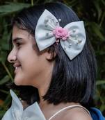 White pearl hair bow