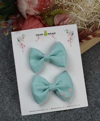 Green plain linen hair bow 1