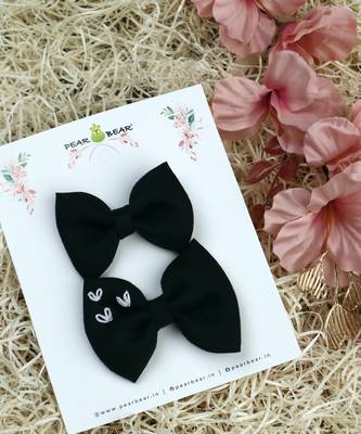 Black plain linen hair bow 2