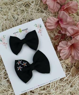 Black plain linen hair bow 1