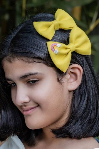 Yellow plain linen hair bow