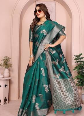 Emerald Green Color Party Wear Organza Silk Saree 3