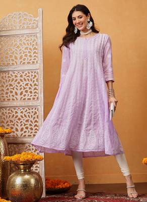 Hand embroidered lavender cotton lucknowi chikankari anarkali a-line kurta 4