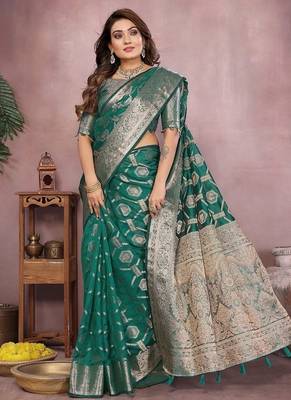 Emerald Green Color Wedding Organza Silk Saree 3