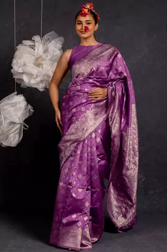 Dusty purple silk blend woven design golden zari border saree with unstitched blouse piece