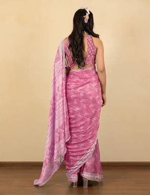 Dusty pink chiffon floral print zari work golden lace saree with unstitched blouse piece 4