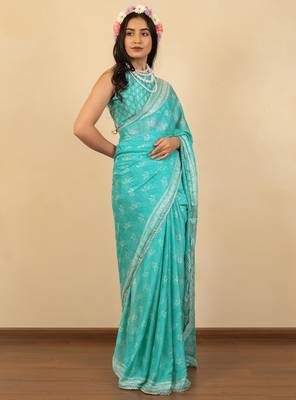 Light lavender chiffon floral print zari work golden lace saree with unstitched blouse piece 3