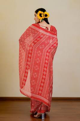 Dusty rose pink chiffon solid/abstract printed saree with unstitched blouse piece 4