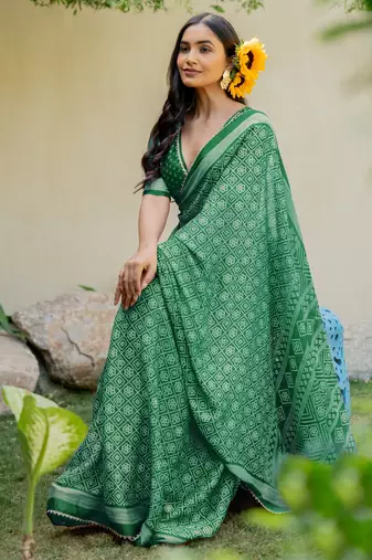 Bottle green chiffon bandhani checks print lace border saree with unstitched blouse piece