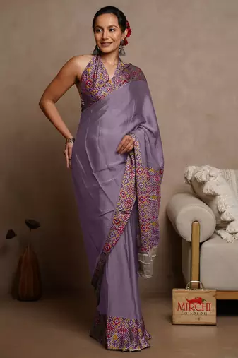 Dusty lavender chiffon solid/abstract printed saree with unstitched blouse piece