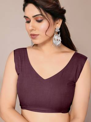 Wine chiffon block printed saree with unstitched blouse piece 5