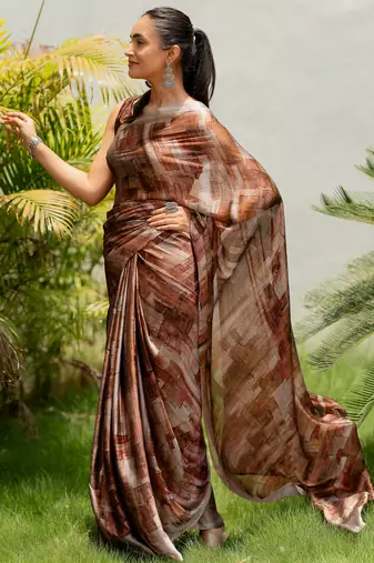 Dusty rust chiffon geometric printed saree with unstitched blouse piece
