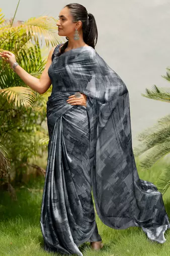 Grey chiffon geometric printed saree with unstitched blouse piece