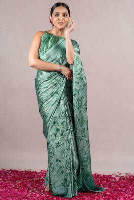 Green chiffon floral print saree with unstitched blouse piece 1