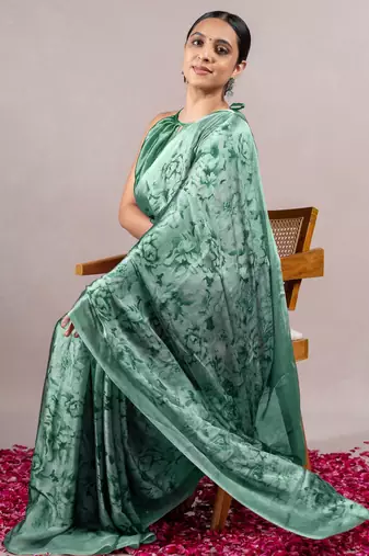 Green chiffon floral print saree with unstitched blouse piece