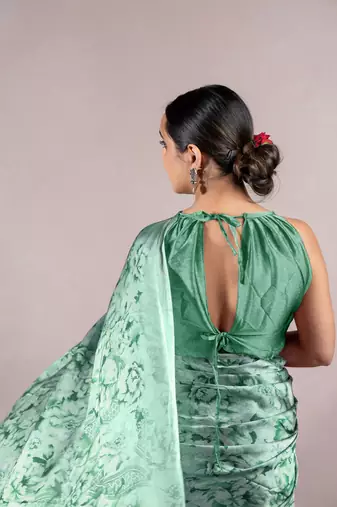 Green chiffon floral print saree with unstitched blouse piece