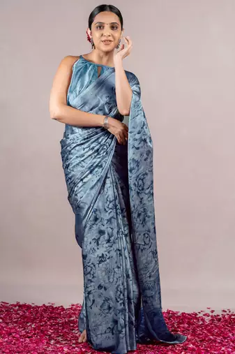 Dusty blue chiffon floral print saree with unstitched blouse piece