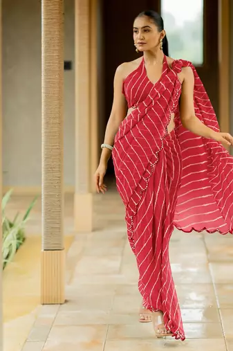 Red georgette stripes print plastic mirror work border saree with unstitched blouse piece
