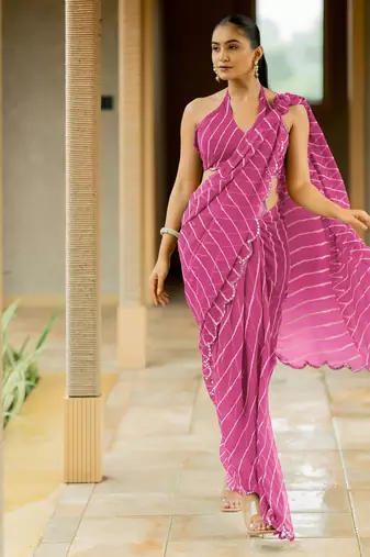 Dark pink georgette stripes print plastic mirror work border saree with unstitched blouse piece