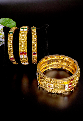 Regal antique gold-plated bangles set 1