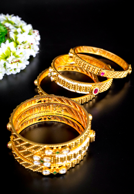 Majestic kundan & pearl antique bangles 4