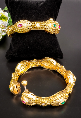 Regal antique gold-plated bangles set 4