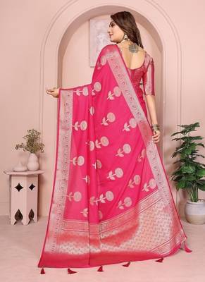 Rani Pink Color Heavy Soft Georgette Lehriya Style Saree 4