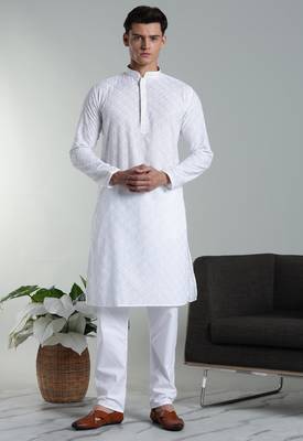 Arruga sylish white embroidery kurta pyjama set 1