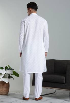 Arruga sylish white embroidery kurta pyjama set 3