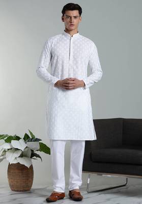Arruga sylish white multi tone embroidery kurta pyjama set 1