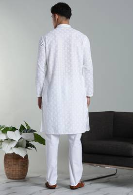 Arruga sylish white multi tone embroidery kurta pyjama set 2