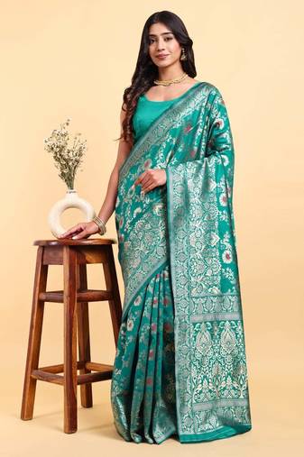 Ocean green jacquard zari woven patola saree with blouse piece