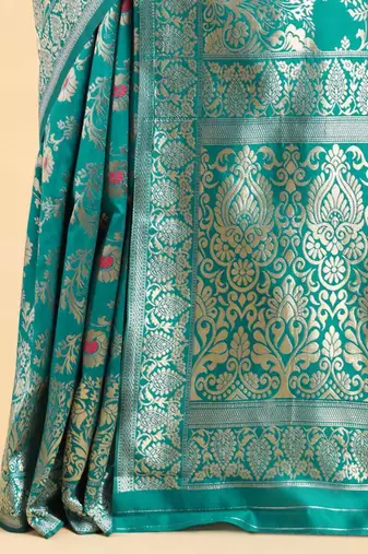 Ocean green jacquard zari woven patola saree with blouse piece