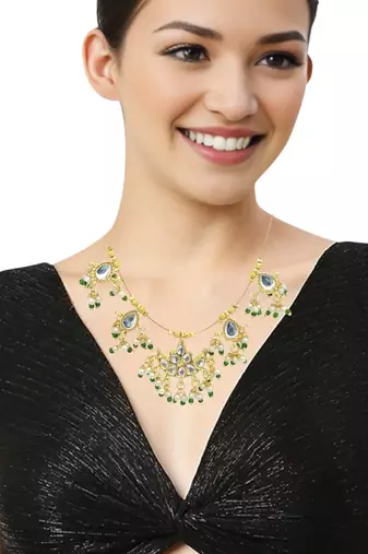 Gold plated chand kundan beaded string necklace