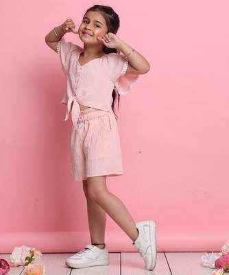 Girls' light peach co-ord set     front-knot top & high-waisted shorts 3