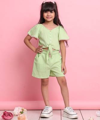 Girls' green co-ord set     front-knot top & high-waisted shorts 3