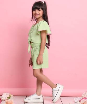 Girls' green co-ord set     front-knot top & high-waisted shorts 4
