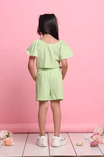 Girls' green co-ord set     front-knot top & high-waisted shorts
